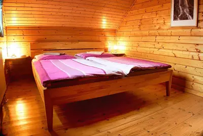 Ein Bett oder Betten in einem Zimmer der Unterkunft Feriendorf Blauvogel Blauvogel 008