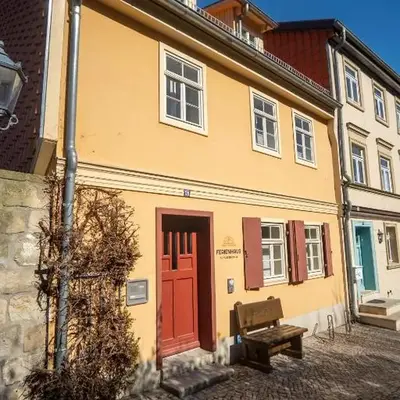 Ferienhaus Schlossberg mit Infrarot-Kabine und Stellplatz