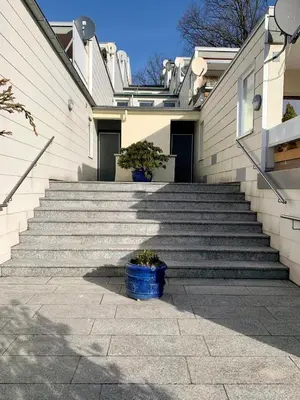 Das Gebäude in dem sich die Ferienwohnung befindet
