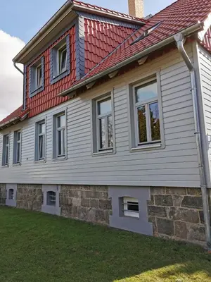 Das Gebäude in dem sich die Ferienwohnung befindet