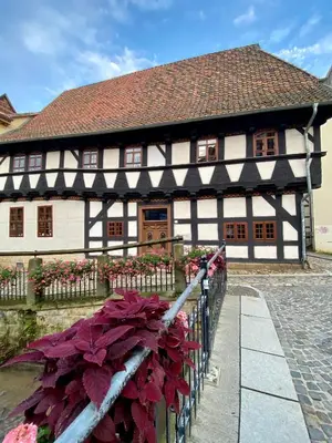Das Gebäude in dem sich die Ferienwohnung befindet