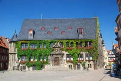 Das Gebäude in dem sich die Ferienwohnung befindet
