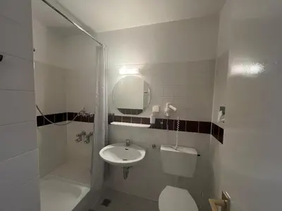 Ein Badezimmer in der Unterkunft Haus Vier Jahreszeiten am See Die Stille
