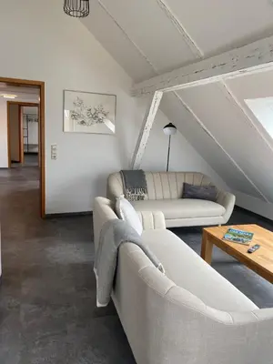 Ein Sitzbereich in der Unterkunft Ferienwohnung Hof Bernsee
