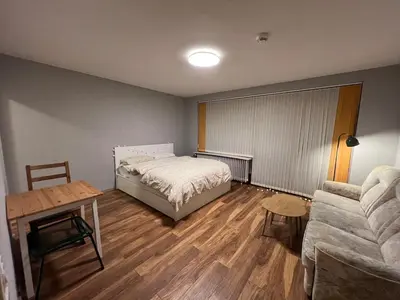 Ein Bett oder Betten in einem Zimmer der Unterkunft Renovated apartment with Wi-Fi