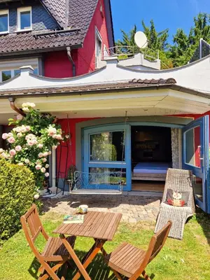Das Gebäude in dem sich die Ferienwohnung befindet