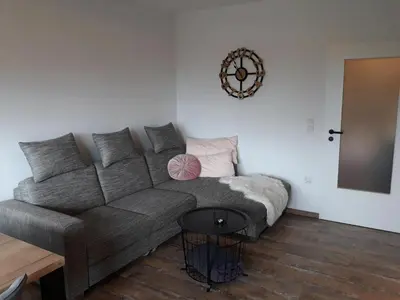 Ein Sitzbereich in der Unterkunft Ferienwohnung Pfeiffer klein