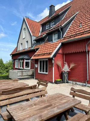 Das Gebäude in dem sich die Ferienwohnung befindet