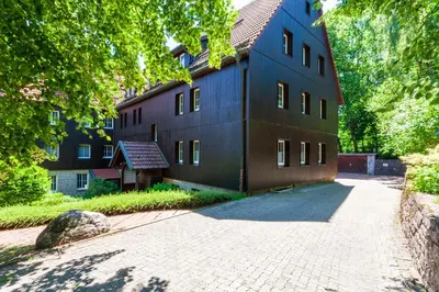 Das Gebäude in dem sich die Ferienwohnung befindet