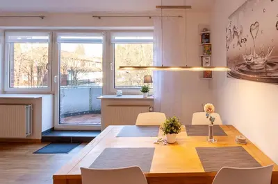 Ein Sitzbereich in der Unterkunft Ferienwohnung Wurmbergziel mit Balkon