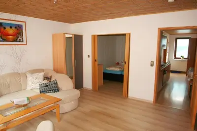 Ein Sitzbereich in der Unterkunft Gästehaus Tröbs