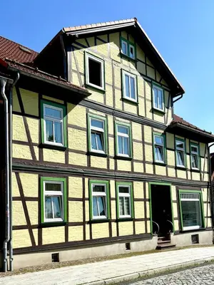 Das Gebäude in dem sich die Ferienwohnung befindet