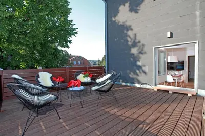 Ein Balkon oder eine Terrasse in der Unterkunft Ferienwohnung Großes Schützenchalet mit 25 qm Dachterrasse