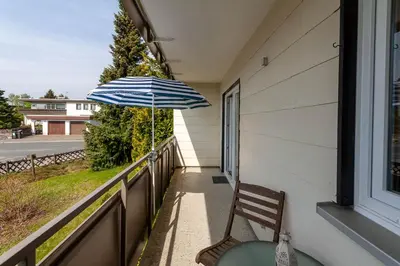 Ein Balkon oder eine Terrasse in der Unterkunft Ferienwohnung Auf dem Hügel mit Balkon