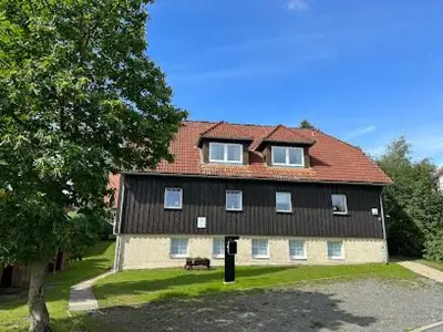 Das Gebäude in dem sich die Ferienwohnung befindet