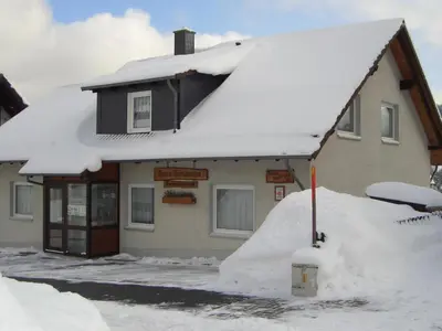 Haus Nietmann Kleine gemütliche Ferienwohnung mit modernen Akzenten im Winter