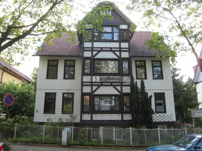 Das Gebäude in dem sich die Ferienwohnung befindet