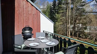 Ein Balkon oder eine Terrasse in der Unterkunft Ferienwohnung BergTräumchen mit Sauna und Balkon