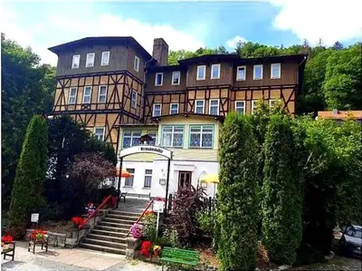 Das Gebäude in dem sich das Hotel befindet