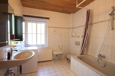 Ein Badezimmer in der Unterkunft Ferienwohnung Kortum mit Balkon