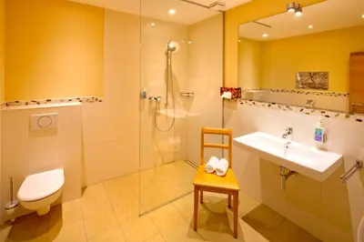 Ein Badezimmer in der Unterkunft Plumbohms Aussichtsreich Gast- und Logierhaus