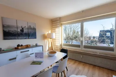 Ein Sitzbereich in der Unterkunft Ferienwohnung Talsicht mit Balkon - Hunde willkommen