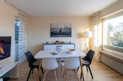 Ein Sitzbereich in der Unterkunft Ferienwohnung Talsicht mit Balkon - Hunde willkommen