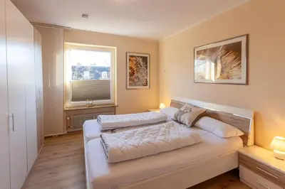 Ein Sitzbereich in der Unterkunft Ferienwohnung Talsicht mit Balkon - Hunde willkommen