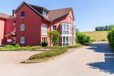 Das Gebäude in dem sich die Ferienwohnung befindet
