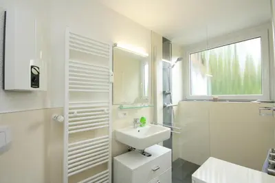 Ein Badezimmer in der Unterkunft Ferienwohnung Bodefall mit Balkon