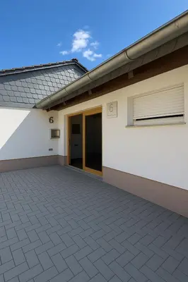 Das Gebäude in dem sich die Villa befindet