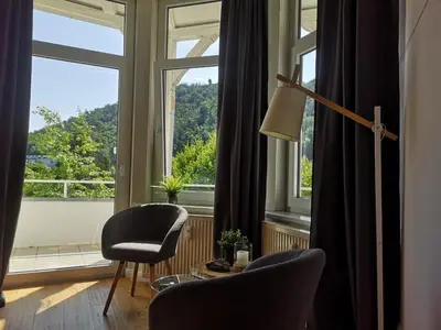 Ein allgemeiner Bergblick oder ein Berglick von der Ferienwohnung aus