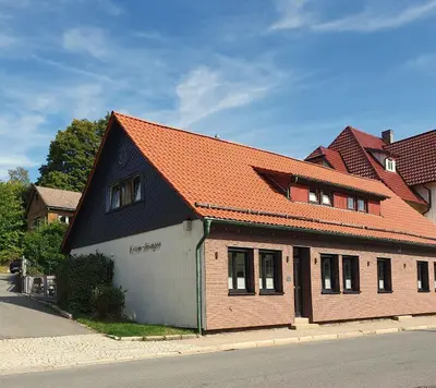 Das Gebäude in dem sich die Ferienwohnung befindet