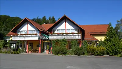 Das Gebäude in dem sich das Hotel befindet