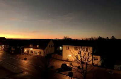 Blick auf den Sonnenuntergang/Sonnenaufgang von der Ferienwohnung aus oder aus der Nähe