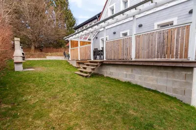 Ein Garten an der Unterkunft Ferienhaus Malte
