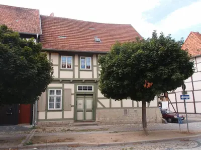 Das Gebäude in dem sich die Ferienwohnung befindet