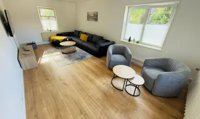 Ein Sitzbereich in der Unterkunft Traumhaus Waldeck mit Garten in der Innenstadt von Wernigerode von Harztraveler