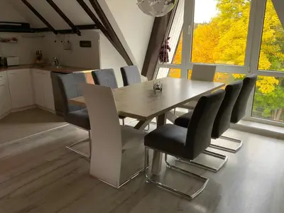 Ein Sitzbereich in der Unterkunft Ferienwohnung Zauberhirsch