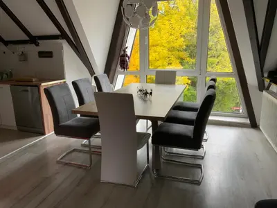 Ein Sitzbereich in der Unterkunft Ferienwohnung Zauberhirsch