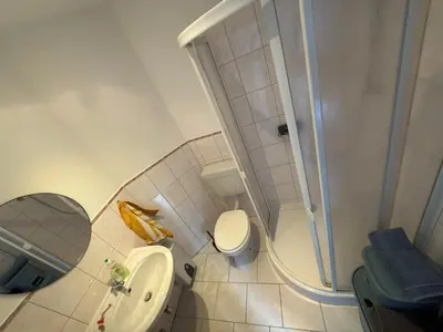 Ein Badezimmer in der Unterkunft TraumFeWo Grüneseck in Innenstadt mit Wald von Harztraveler