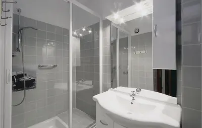 Ein Badezimmer in der Unterkunft 2 Bedroom Cozy Apartment In Goslar