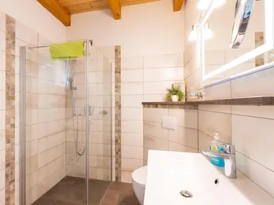 Ein Badezimmer in der Unterkunft Holiday Home in Thale - Neinstedt