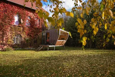 Ein Garten an der Unterkunft Sleep Space 1 - Green&Tiny Spot Osterwieck Birkenmühle