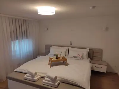 Ein Bett oder Betten in einem Zimmer der Unterkunft Ferienwohnung Altstadtherz
