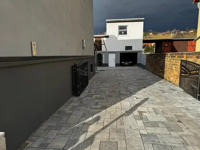 Das Gebäude in dem sich die Ferienwohnung befindet