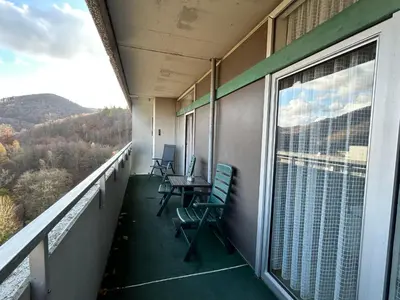 Ein allgemeiner Bergblick oder ein Berglick von der Ferienwohnung aus