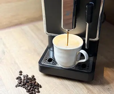 Kaffee-/Teezubehör in der Unterkunft Neu! Hirschgrund 10 OG Panorama, Sauna, Pool