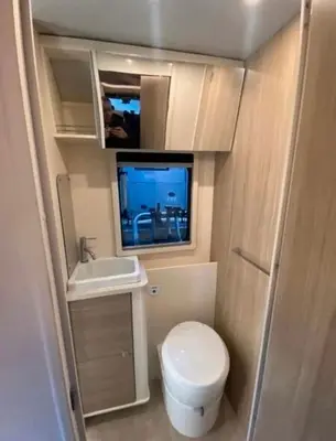 Ein Badezimmer in der Unterkunft HBS-camper