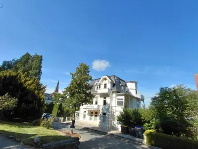 Das Gebäude in dem sich die Ferienwohnung befindet